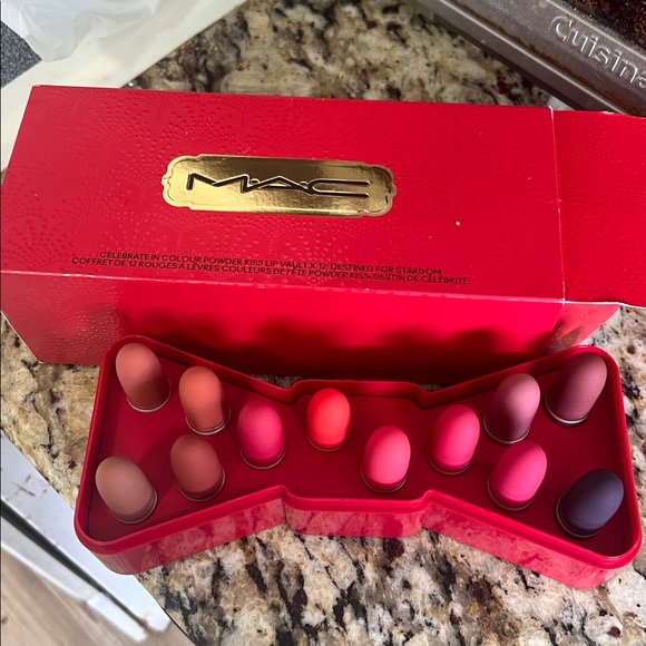 ❄️⚡️MAC Cosmetics Celebrate In Colour Powder Kiss Lip Vault x12 - Picture 2 of 10